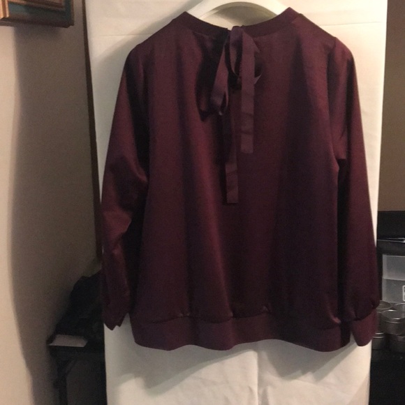 Silk bouse - Picture 2 of 2